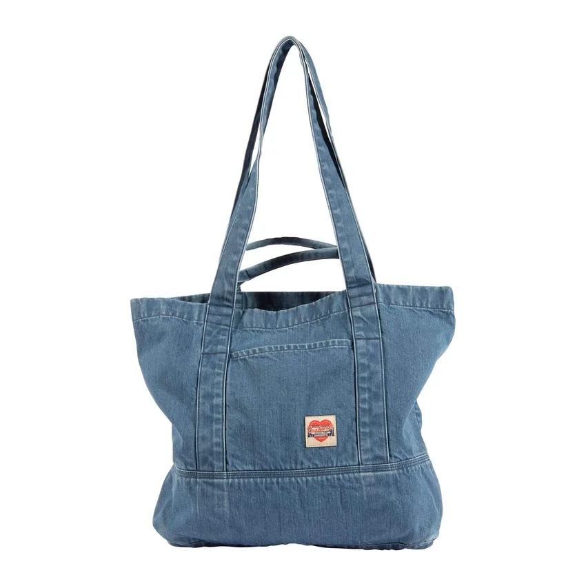 18L denim draagtas