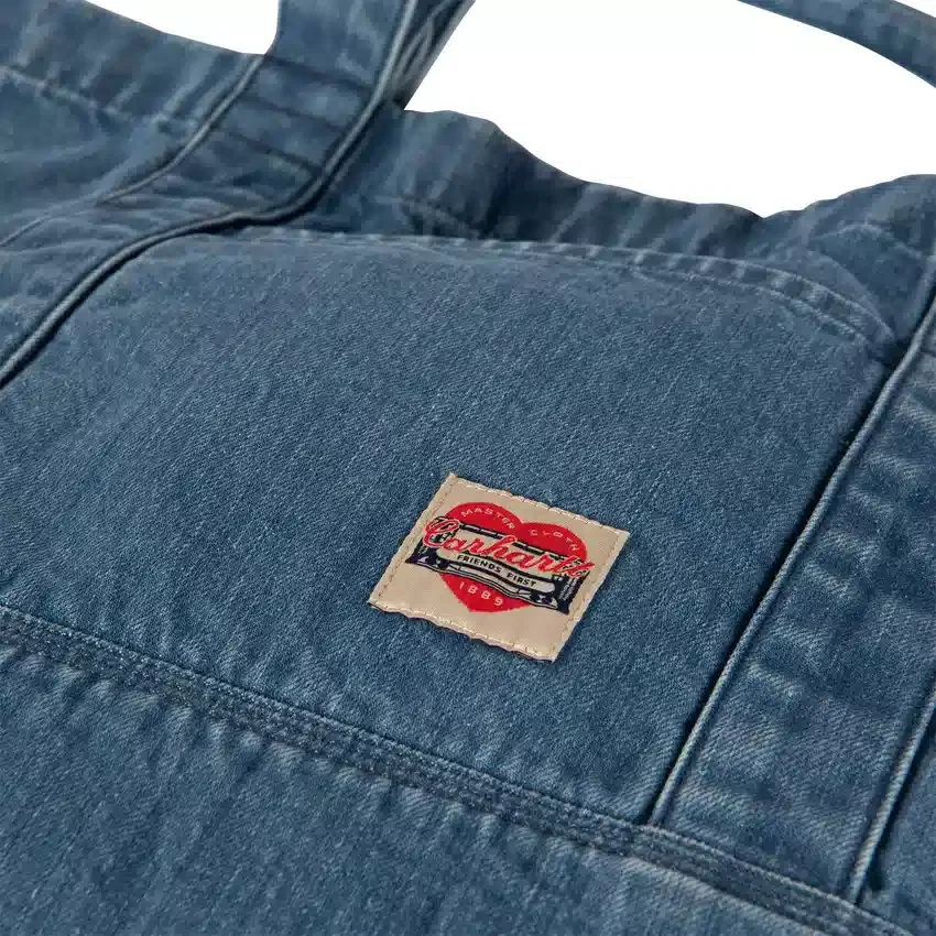 18L denim draagtas