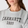 Carhartt 1889 grafisch sweatshirt met ronde hals voor dames, losse pasvorm, middelzwaar