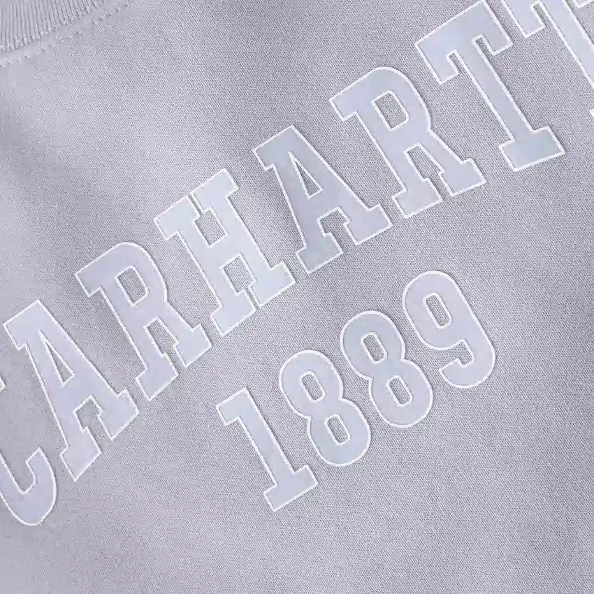 Carhartt 1889 grafisch sweatshirt met ronde hals voor dames, losse pasvorm, middelzwaar
