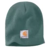 Gebreide muts met logopatch