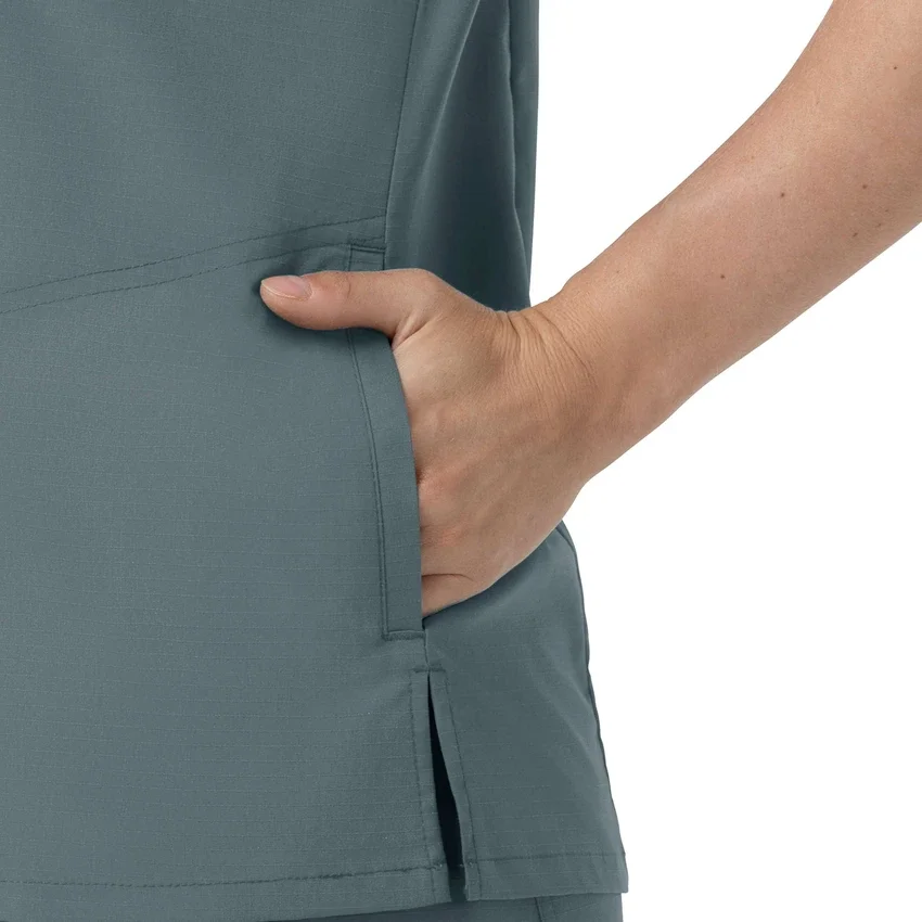 Rugged Flex Fld-scrubtop met V-hals voor dames