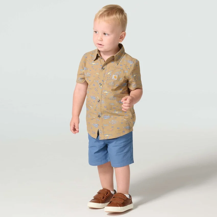 Tweedelige set voor jongens met bedrukt overhemd met korte armstukken en canvas short (peuters)
